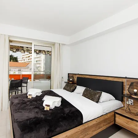 Les Liserons Yourhosthelper